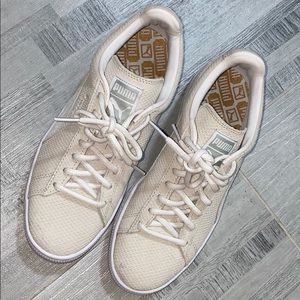 Puma wore once beige sneakers